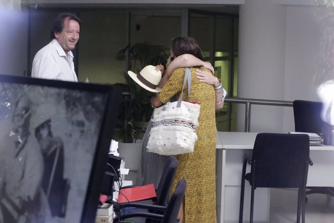 Olga, en el despacho de su abogado