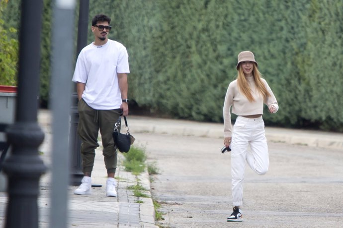 Alejandra está feliz con Carlos Agüera