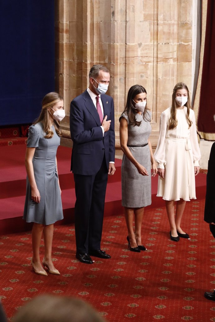 La Familia Real, de lo más sonriente