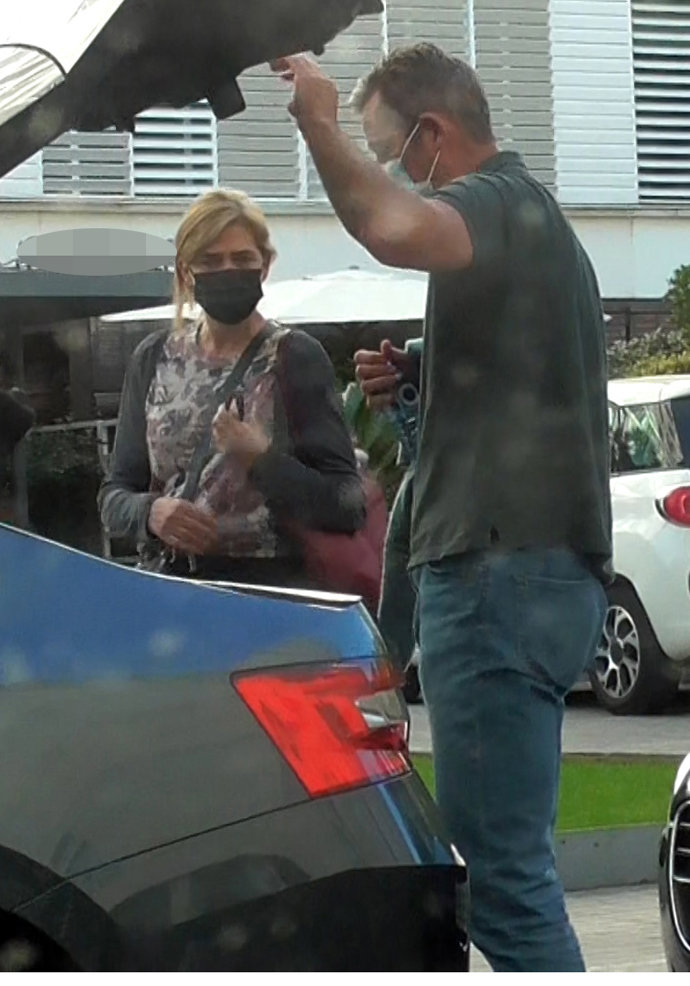 Los exduques de Palma no se perdieron el debut de su hijo con el primer equipo del Barça de balonmano