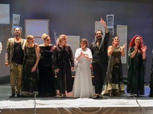 La sobrina de la Reina cumple poco a poco su sueño de triunfar como actriz