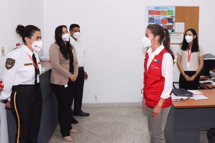 Doña Letizia, en su visita a la Oficina de Cooperación