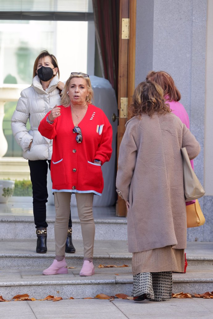 Carmen está convencida de que su madre sera feliz en su nueva casa