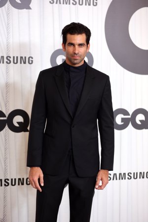 Rubén Cortada, todo al negro con un sofisticado look