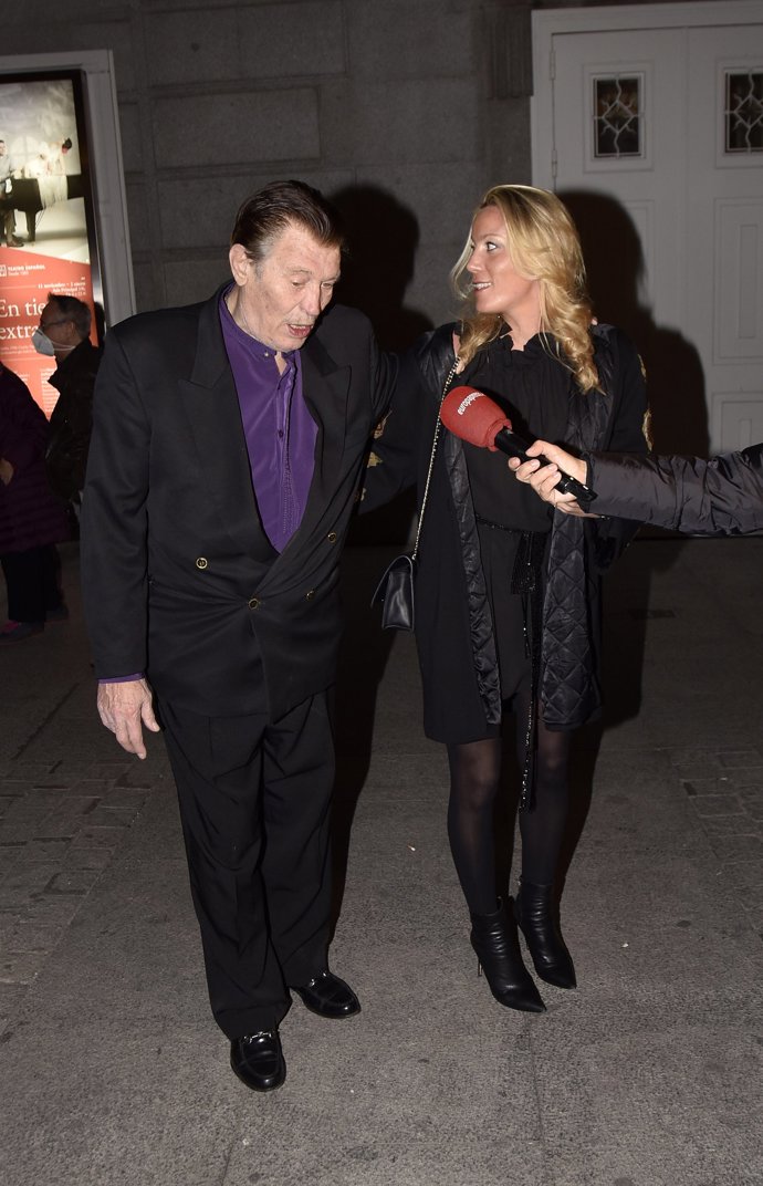 Ramiro Oliveros, con su hija Iris, su gran apoyo en estos momentos