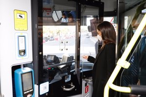 Los Reyes han presidido el 75º aniversario de la EMT Madrid