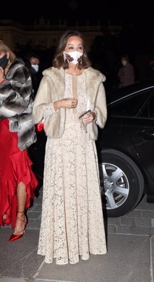 Isabel Preysler a su llegada a la Gala Anual del Teatro Real