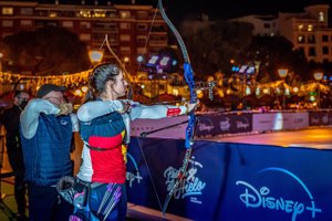 Diney+ celebra la apertura de la pista de hielo Javier Fernández