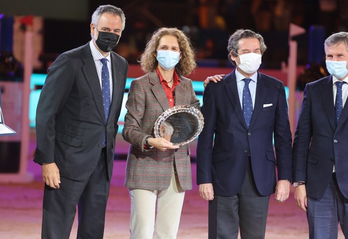 La Infanta Elena, premiada en la Madrid Horse Week