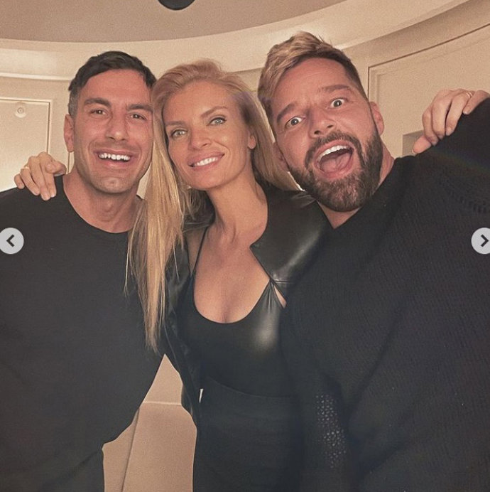 Ricky Martin y su marido con Esther Cañadas