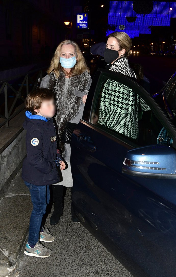 Ana Rodríguez con su hija y uno de sus nietos