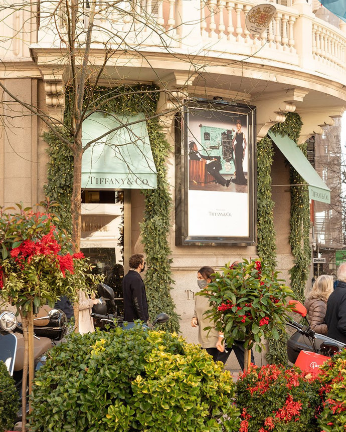 Gran éxito del Luxury Xmas Market en la calle Ortega y Gasset