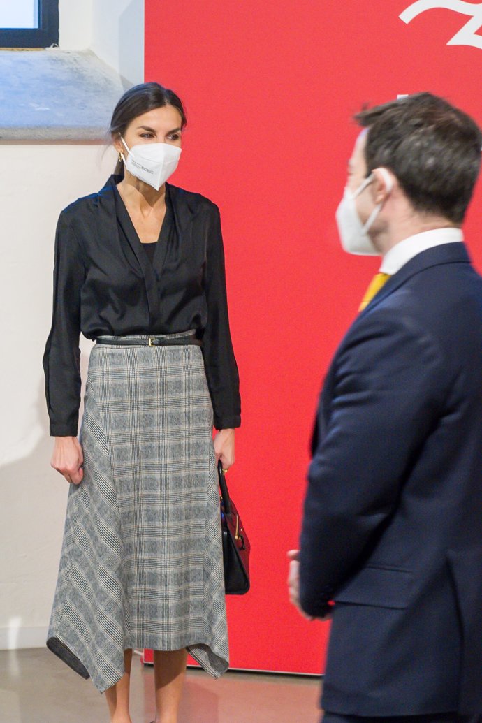 La Reina Letizia, sobria pero elegante