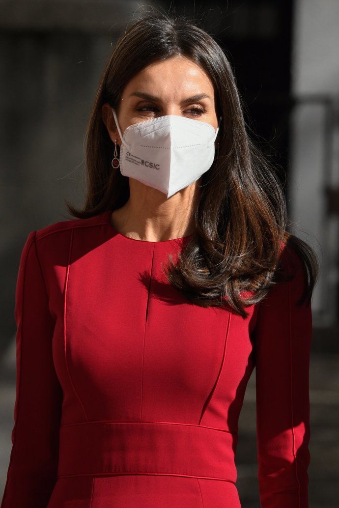 La Reina, espectacular de rojo