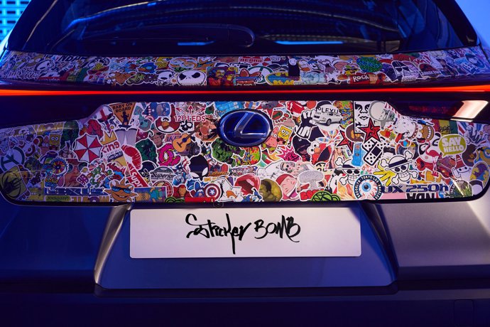 "UX Sticker Bomb", el modelo más atrevido de Lexus