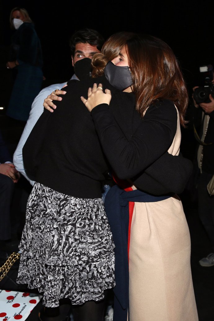 Eva González y Tana Rivera, cariñoso reencuentro ante la atenta mirada de Cayetano