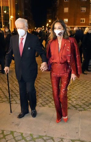 Isabel Preysler y Mario Vargas LLosa han apoyado con su presencia el concierto de las Juventudes Musicales