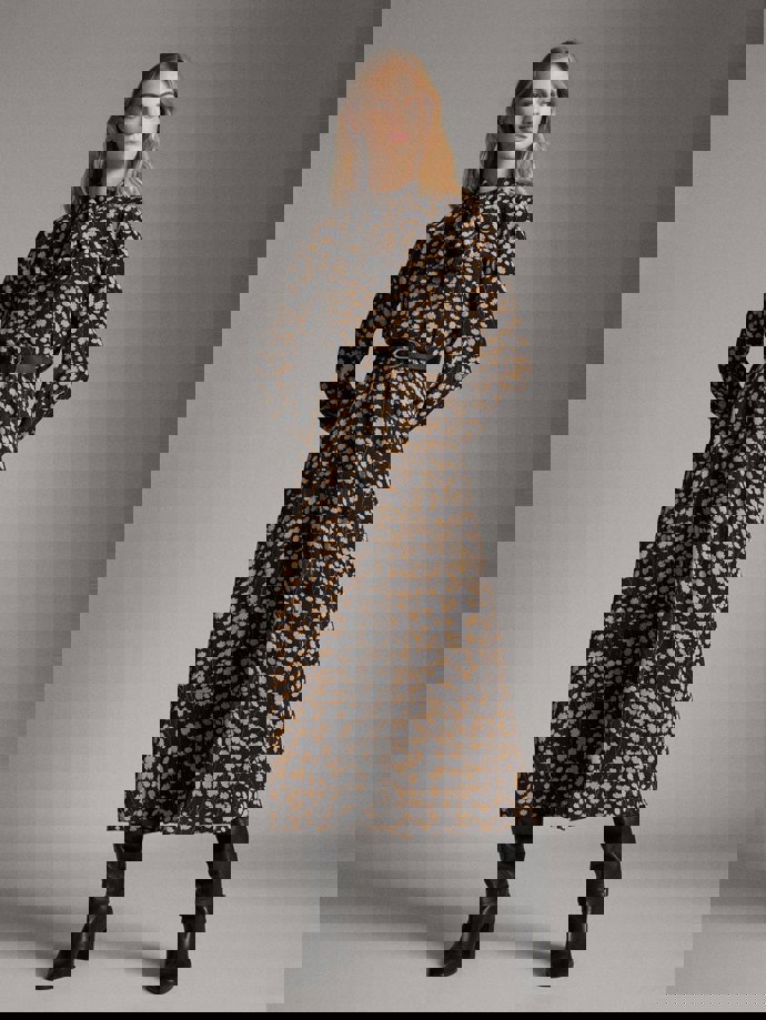 Este es el vestido de Massimo Dutti que ha lucido la Reina 