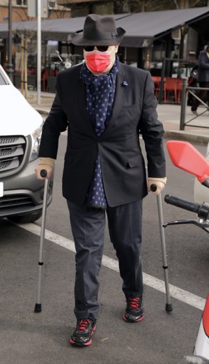 Resines confiesa que todavía le queda una temporada con muletas