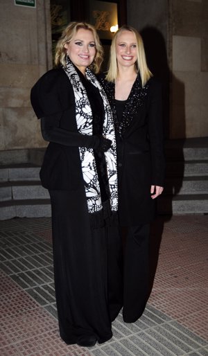 Ainhoa Arteta, con su hija Sarah Croft