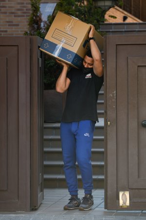 Cajas, muebles y maletas rumbo a la nueva casa de Alejandra Rubio