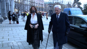 La socialité y Mario Vargas Llosa a su llegada al Teatro Real