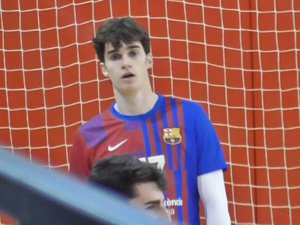 Pablo Urdangarin sigue hipnotizando en el campo con sus gestos más 'sexys'