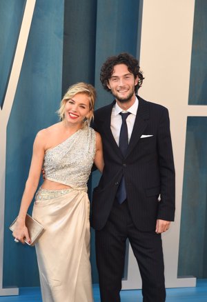 Sienna Miller en la fiesta post Oscar de Vanity Fair