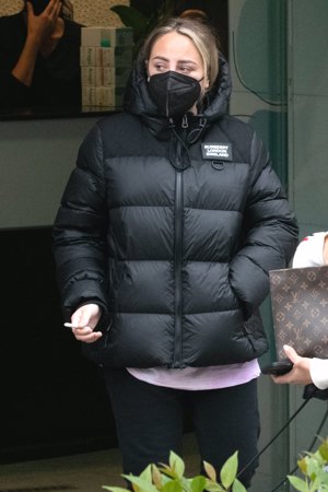 La joven no lo está pasando bien tras su última intervención