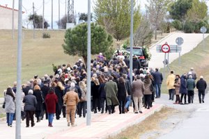 Doña Elena y Victoria Federica, con el cortejo fúnebre de José María Álvarez de Toledo