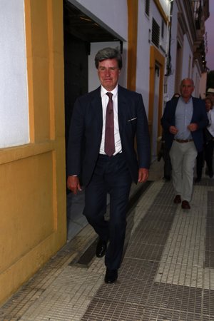 Cayetano Martínez de Irujo, sin Bárbara Mirján