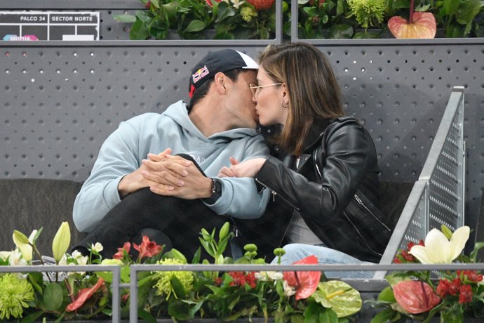 La pareja se deshizo en gestos de cariño durante el partido