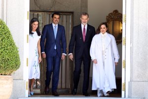 Los Reyes han ofrecido un almuerzo al Emir y a la Jequesa en el Palacio de la Zarzuela