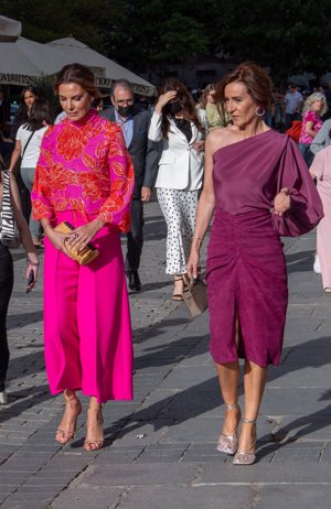 La modelo asistió al Teatro Real acompañada por una amiga