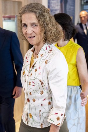 La Infanta evitó dar detalles del reencuentro familiar en Zarzuela