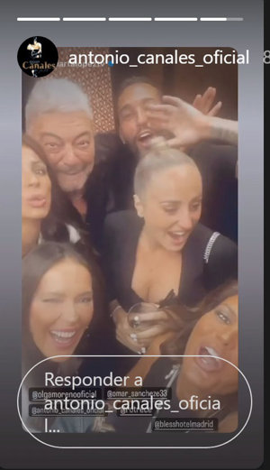 Storie compartido por Antonio Canales durante su divertida noche de fiesta