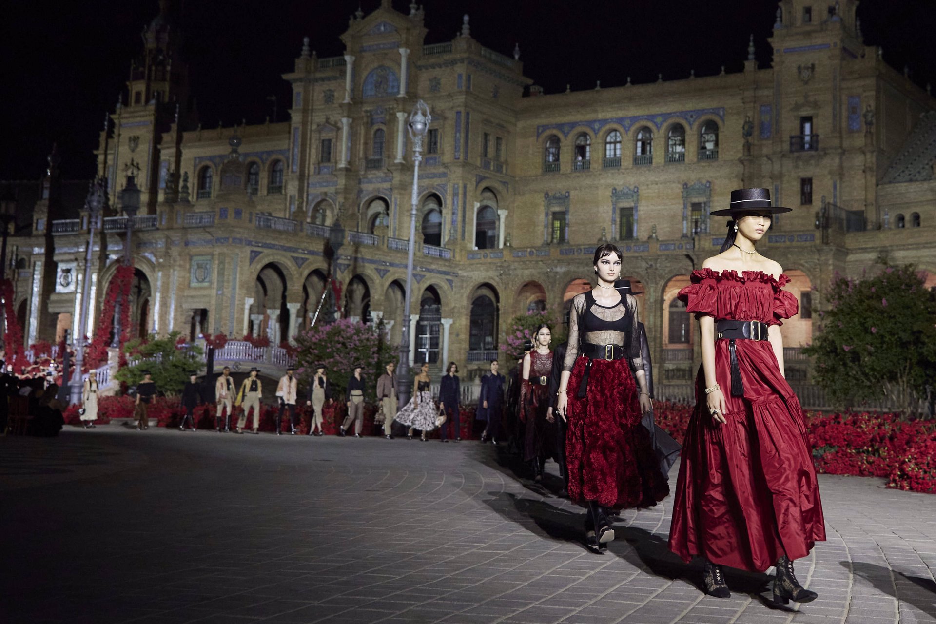 Homenaje de Dior a la moda española en su nueva colección Crucero 2023