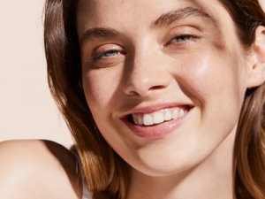 Las nuevas fórmulas fotoprotectoras de Avène protegen nuestra piel de una manera sensorial e invisible