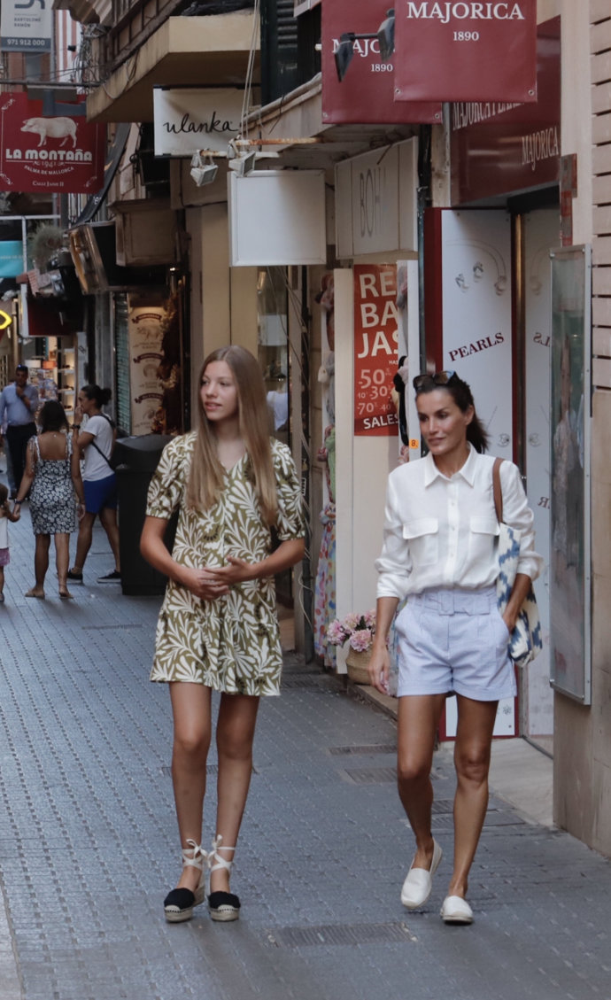 La Reina ha derrochado complicidad con la Infanta Sofía