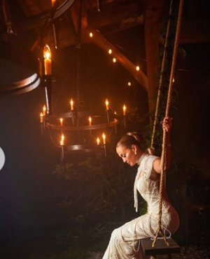 Segundo diseño nupcial de JLo. Instagram JLo