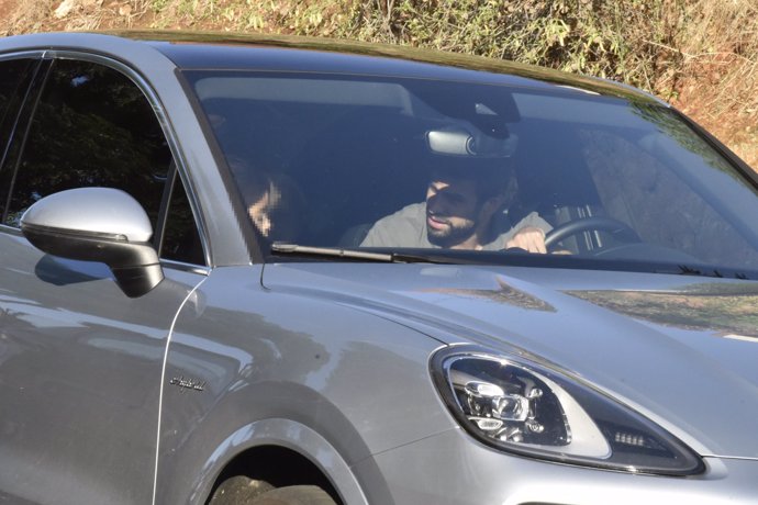 Piqué ha llevado a Milan al colegio en su primer día de clase