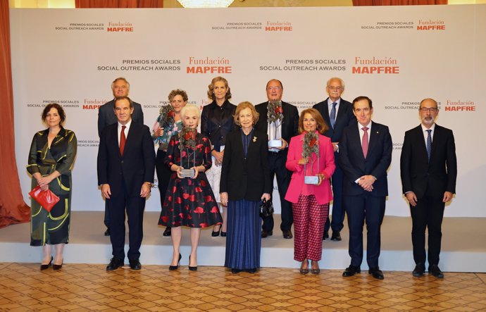 Foto de familia de la entrega de premios