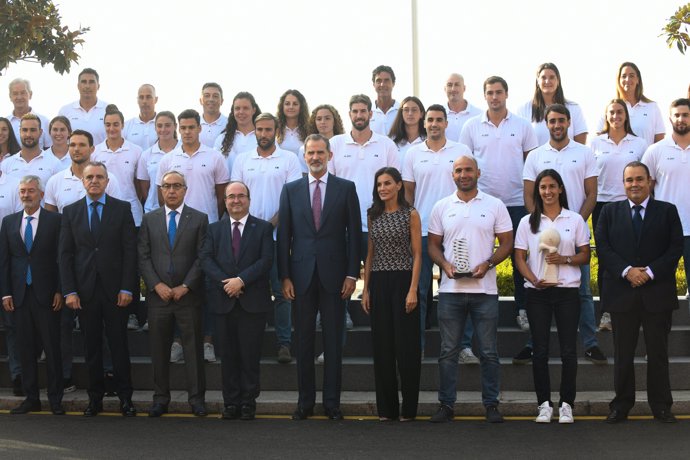 Los Reyes han recibido a la Selección masculina y femenina de Waterpolo