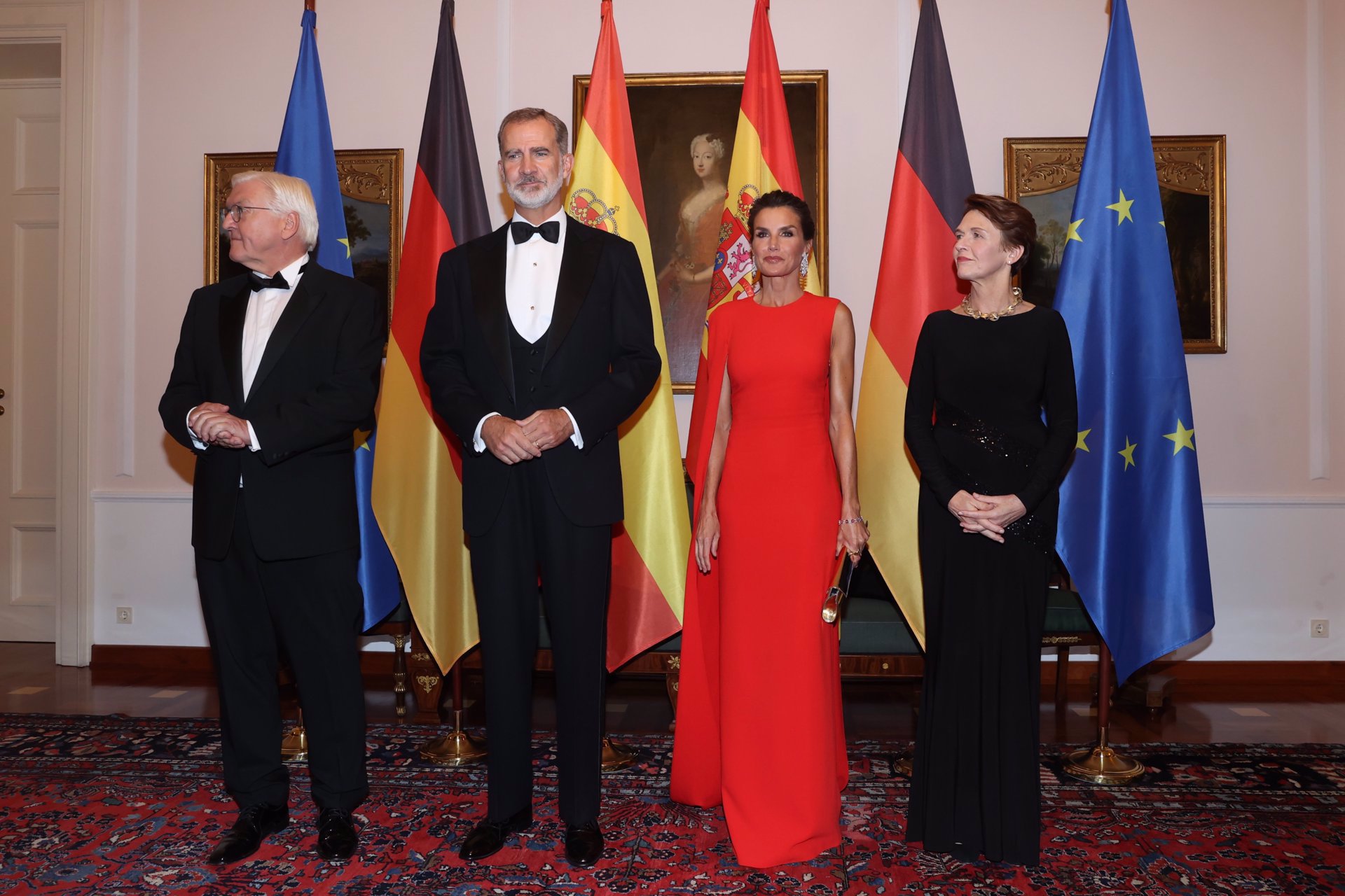 Los Reyes han asistido a una cena de gala en su honor en el Palacio de Bellevue