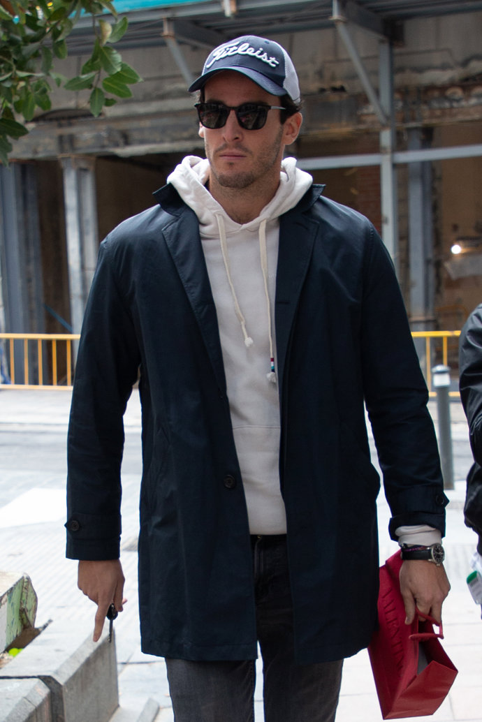 Íñigo Onieva, con el anillo que le regaló a Tamara 