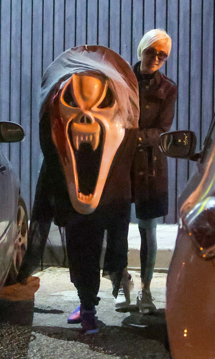 Ana María Aldón, con su hijo José María