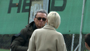 La expareja mantuvo una breve y tensa conversación