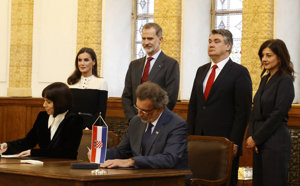 Un momento de la inauguración del foro empresarial que refuerza las relaciones entre ambos países