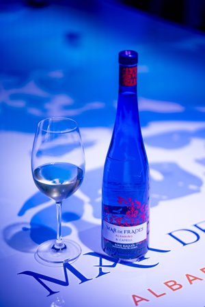 Mar de Frades celebra su décimo aniversario de idilio con la moda española