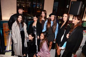 Numerosos influencers se han acercado a conocer el nuevo digital store de Lefties